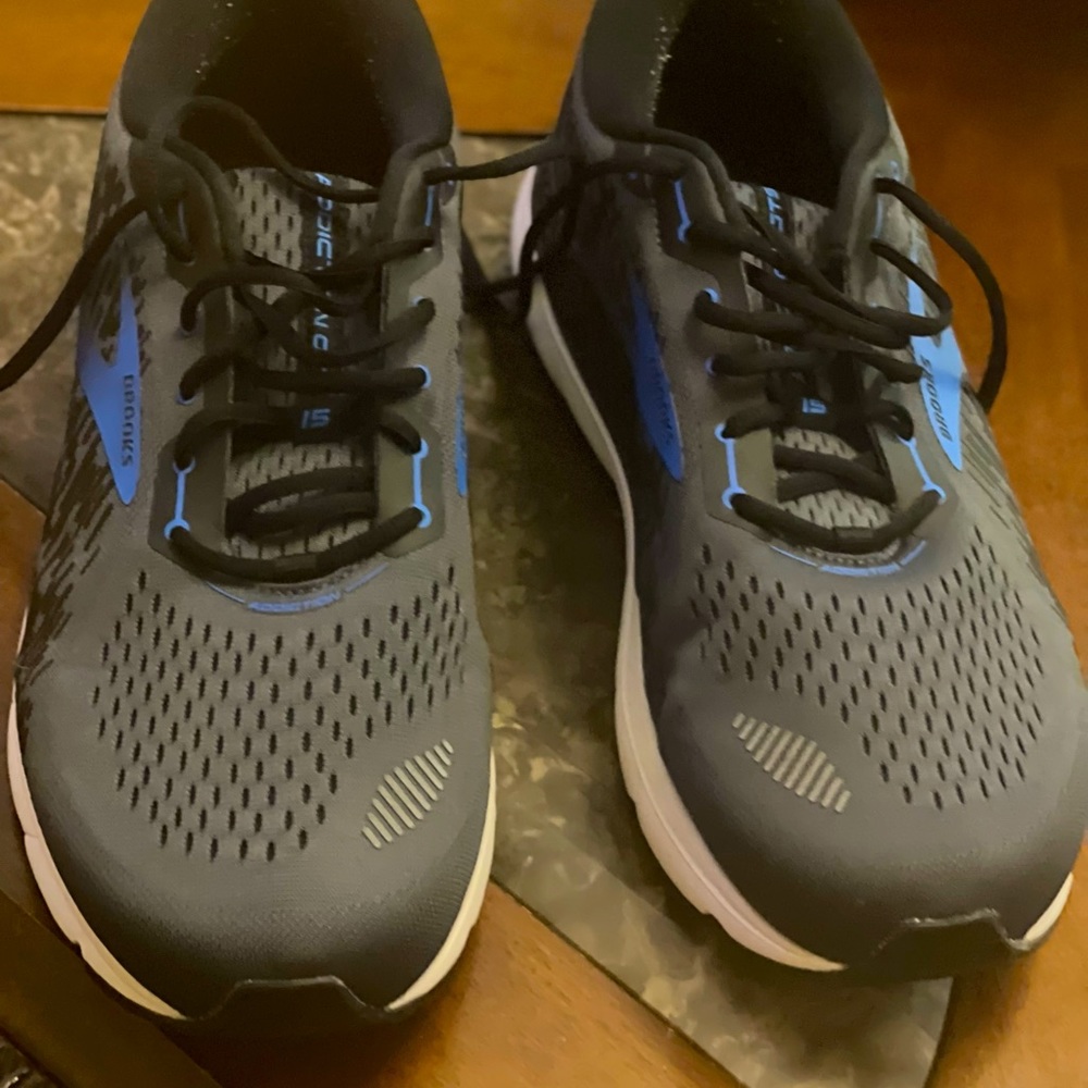 Brooks Addiction GTS 15